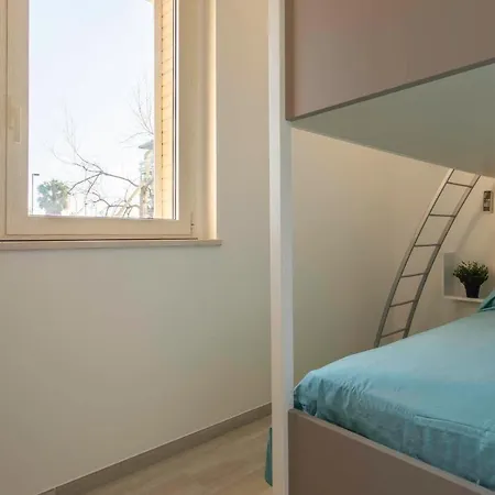 Maestrale - Vista Mare Apartment *