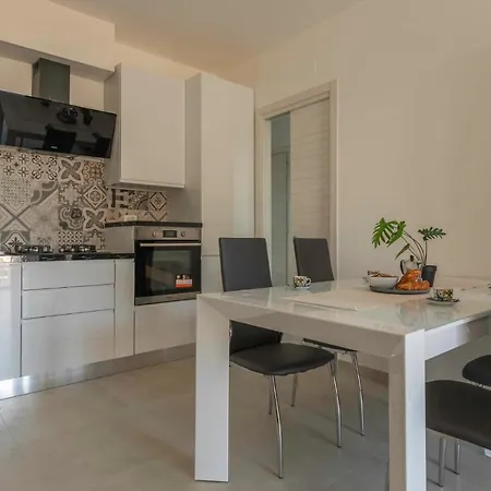 Maestrale - Vista Mare Apartment